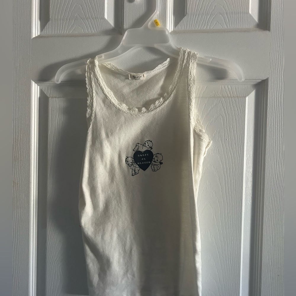 white brandy melville tank top 🤍